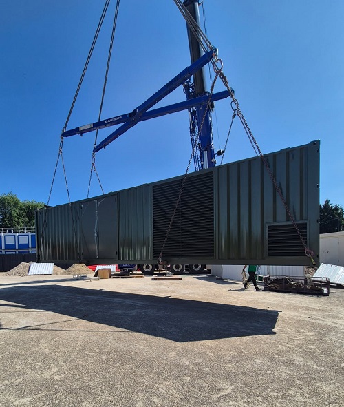 Groupe électrogène conteneur de 1600 kVA pour stade par ADV
