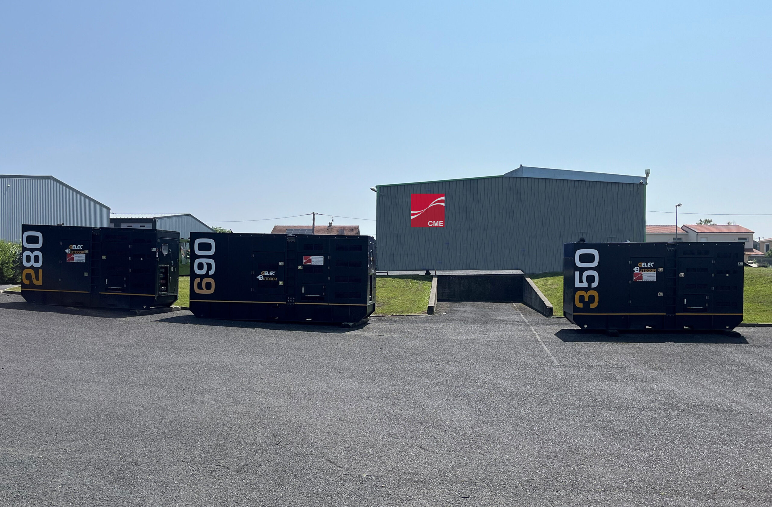 3 Groupes électrogènes de location - agence CME Pont-du-Château ok2
